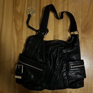Auth MICHAEL KORS Black Soft Leather Hobo Shoulder Tote Pockets Handbag Purse